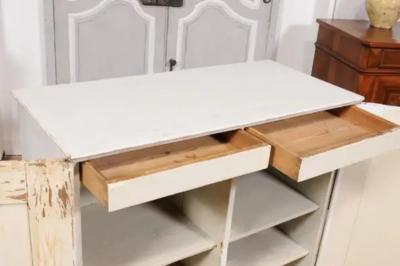 Swedish Gustavian Period 1810s Dove Gray Painted Sideboard with Diamond Motifs