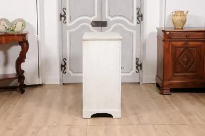 Swedish Gustavian Period 1810s Dove Gray Painted Sideboard with Diamond Motifs