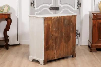 Swedish Gustavian Period 1810s Dove Gray Painted Sideboard with Diamond Motifs