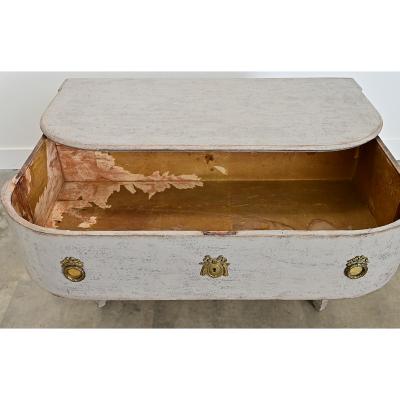 Swedish Gustavian Period Bow front Commode