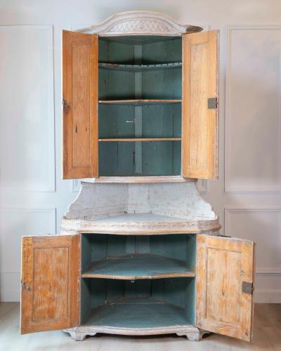 Swedish Gustavian Period Two Part Corner Cabinet with Original Paint Late 18th