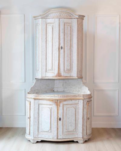 Swedish Gustavian Period Two Part Corner Cabinet with Original Paint Late 18th