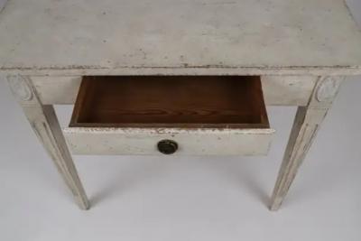 Swedish Gustavian Style 1850s Painted Desk with Single Drawer and Tapered Legs