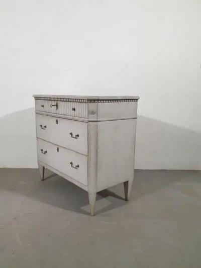 Swedish Gustavian Style 1860s Gray Painted Three Drawer Chest with Carved Drawer