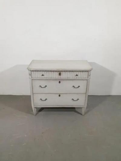 Swedish Gustavian Style 1860s Gray Painted Three Drawer Chest with Carved Drawer