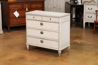 Swedish Gustavian Style 1860s Painted Chest with Five Drawers and Fluted Motifs