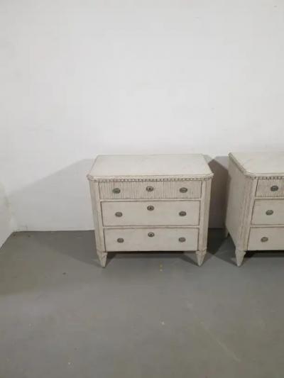 Swedish Gustavian Style 1870s Gray Painted and Carved Three Drawer Chests Pair