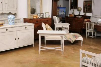 Swedish Gustavian Style 1900s Painted Wood Console Table with Carved Apron