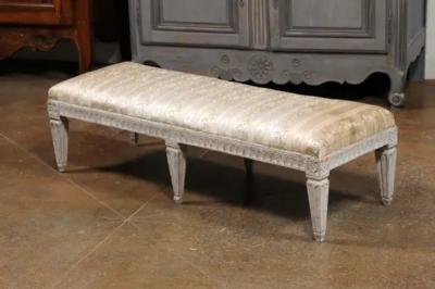 Swedish Neoclassical Style 1880s Painted Wood Bench with Carved Waterleaf Motifs