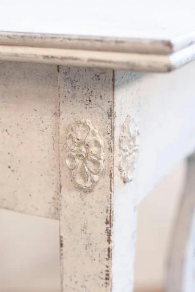 Swedish Neoclassical Style Painted Hall Table with Lyre Motifs and Lion Feet