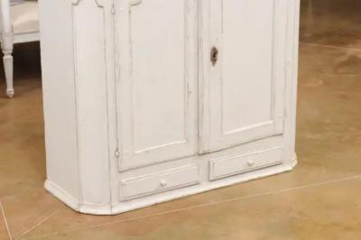 Swedish Rococo 1770s Painted Wood Wall Cabinet with Chapeau de Gendarme Cornice