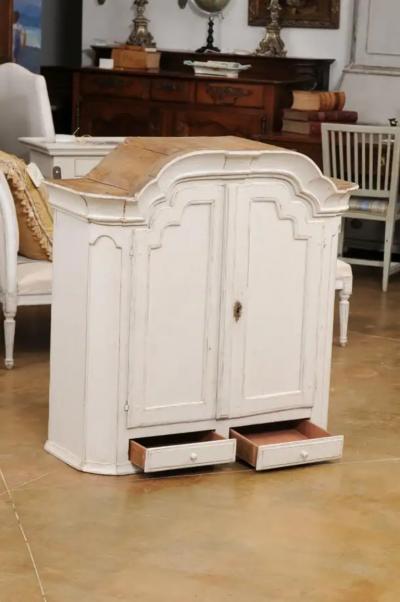 Swedish Rococo 1770s Painted Wood Wall Cabinet with Chapeau de Gendarme Cornice