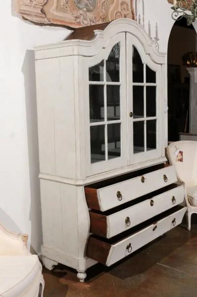 Swedish Rococo Style 19th Century Painted Wood Vitrine Cabinet with Glass Doors
