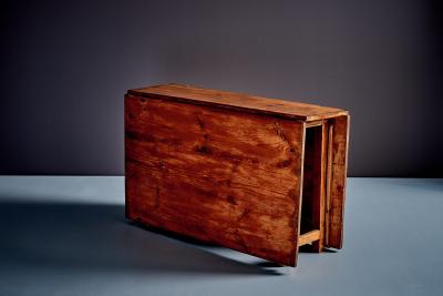 Swedish Table in Pine with two folding Leaves
