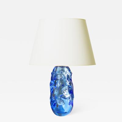 Swedish organically modeled Functionalist table lamp in ultramarine blue glass