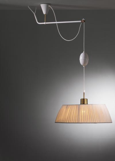 Swiveling and extending ceiling lamp