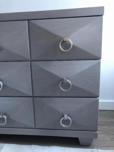 T H Robsjohn Gibbings A pair of bed side Mid Century chests contemporary