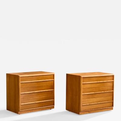T H Robsjohn Gibbings Chests of Drawers in Walnut USA 1950s