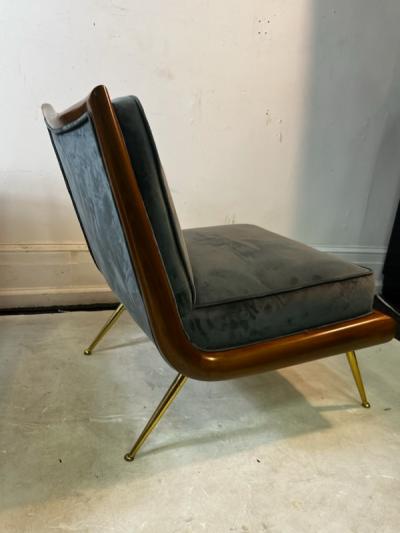 T H Robsjohn Gibbings PAIR OF MODERN WOOD AND BRASS LEG CHAIRS IN THE MANNER OF GIBBINGS