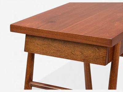 T H Robsjohn Gibbings T H Robsjohn Gibbings American Modern Mahogany End Tables USA 1950s