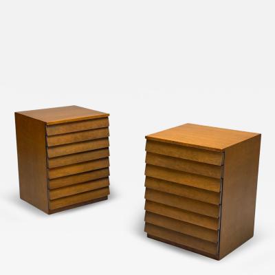 T H Robsjohn Gibbings T H Robsjohn Gibbings American Modern Maple Nightstands USA 1960s