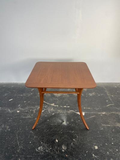 T H Robsjohn Gibbings T H Robsjohn Gibbings For Widdicomb Side Table