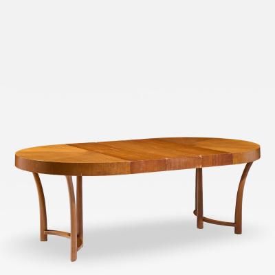 T H Robsjohn Gibbings T H Robsjohn Gibbings for Widdicomb Walnut Expanding Dining Table with 3 Leaves