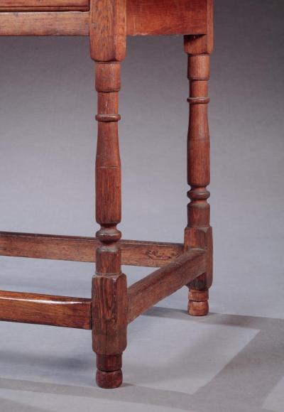 TAVERN TABLE WITH DRAWER