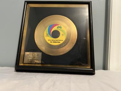 THE FOUNDATIONS BUILD ME UP BUTTERCUP GOLD 45 AWARD