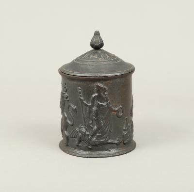 TOBACCO STORAGE CONTAINER