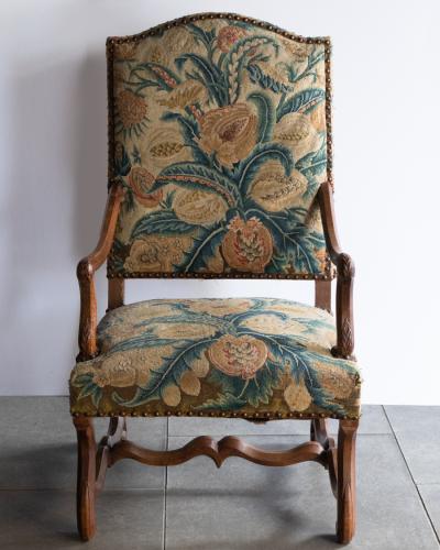 TWO 18TH CENTURY REG NCE PERIOD FRENCH ARMCHAIRS