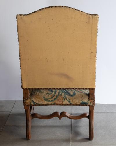TWO 18TH CENTURY REG NCE PERIOD FRENCH ARMCHAIRS