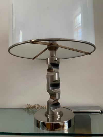Table Lamp in Solid Medal and acrylic