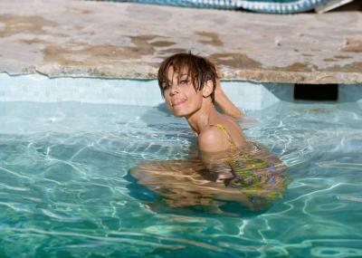 Terry O Neill Audrey Hepburn Pool View 2