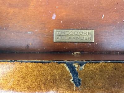 Theodore Alexander Theodore Alexander Coffee table w glass top