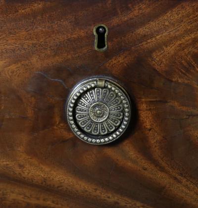 Thomas Chippendale A Fine and rare compact george III mahogany breakfront bookcase