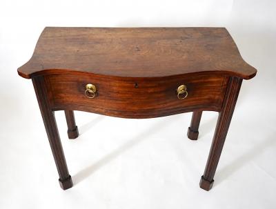 Thomas Chippendale English Chippendale Single Drawer Serpentine Mahogany Side Table circa 1760