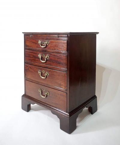 Thomas Chippendale English Georgian Mahogany Pedestal Form Bachelors Chest circa 1760