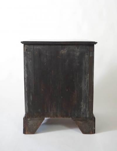 Thomas Chippendale English Georgian Mahogany Pedestal Form Bachelors Chest circa 1760