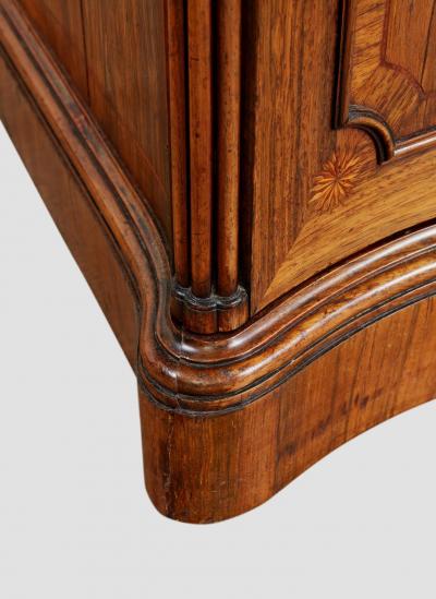 Thomas Chippendale Georgian Serpentine Rosewood Cabinet
