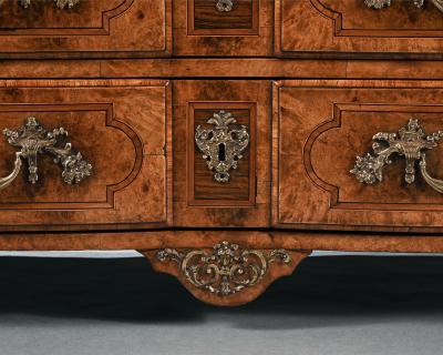 Thomas Hache Early 18th Century Regence Burr Maple Commode Attributed to Thomas Hache