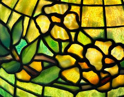 Tiffany Studios Tiffany Studios 18 Belted Dogwood table lamp
