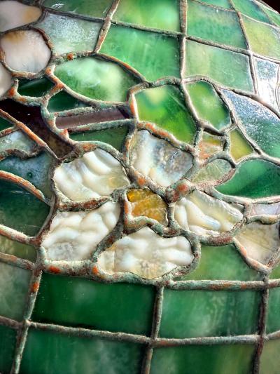 Tiffany Studios Tiffany Studios 18 Belted Dogwood table lamp