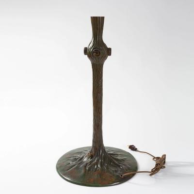 Tiffany Studios Tiffany Studios New York Wisteria Table Lamp