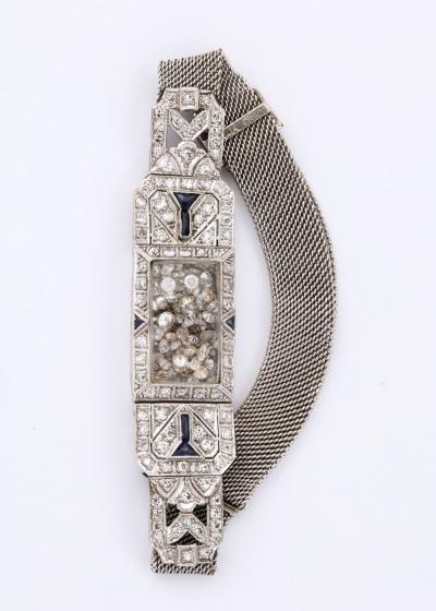Timeless Flexible Art Deco Bracelet with Floating Diamonds