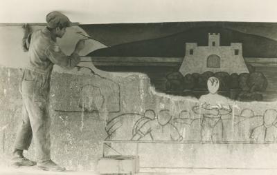 Tina Modotti Pacheco Painting a Mural PP 635 1927