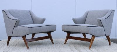 Tomlinson Furniture Co 1960s Mid Century Modern Fruitwood Base Lounge Chairs