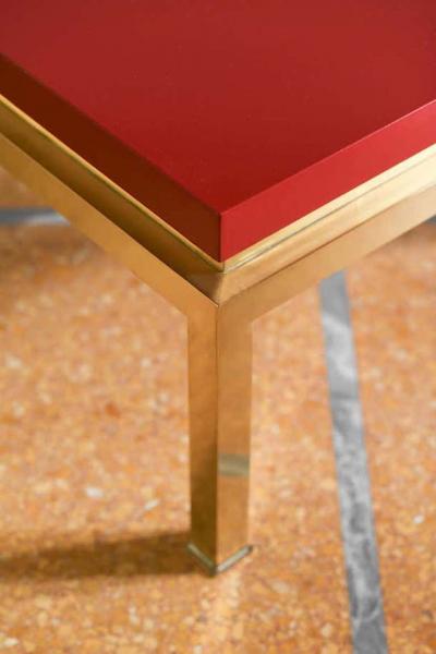 Tommaso Barbi China red lacquered coffee table with brass structure Tommaso Barbi Italy 1980