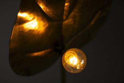 Tommaso Barbi Tommaso Barbi Leaf Floorlamp in Hammered Brass Italy 1970s