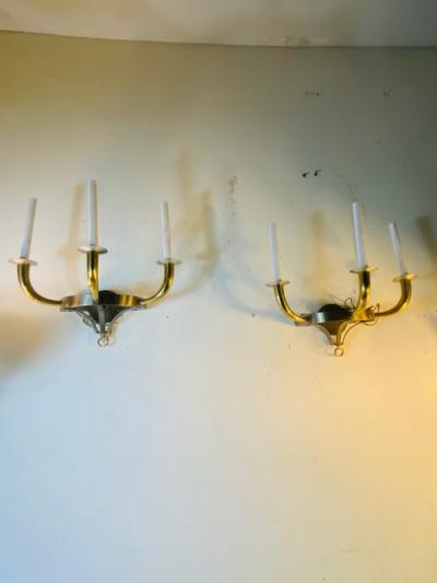 Tommi Parzinger MODERNIST EXCEPTIONAL PAIR OF NICKEL AND BRASS SCONCES BY TOMMI PARZINGER